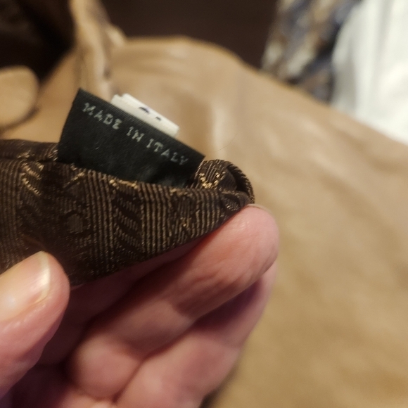 PRADA Matelassé Leather Flap Hobo bag in GUC - Picture 15 of 16